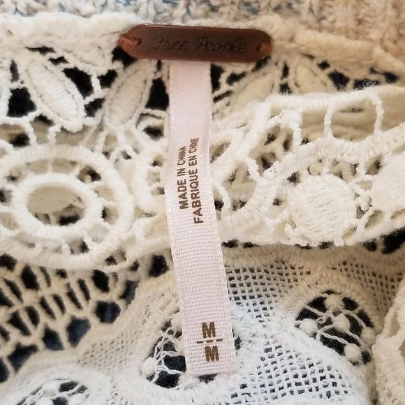 Free People Sweet Jane Cream Lace Back Pullover Sweater M - Picture 6 of 8